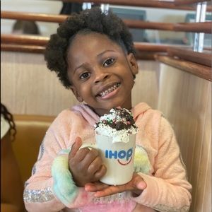 Meet your Posher, Aaron